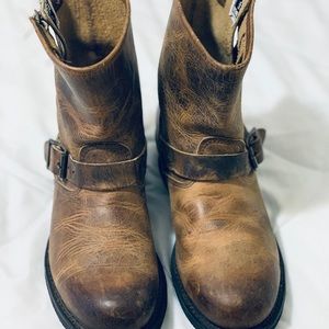 Frye Women’s Engineer 8R Ankle Boots.